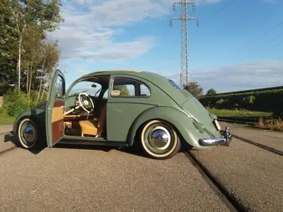 VW Käfer 1957 Faltdach Ovali — Légende automobile entièrement restaurée — Heckansicht