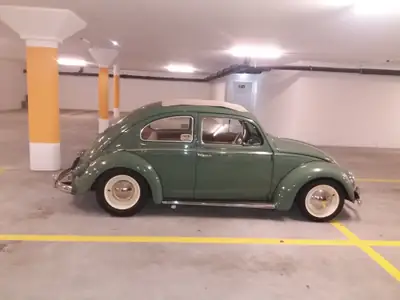VW Käfer 1957 Faltdach Ovali — Légende automobile entièrement restaurée — Armaturenbrett