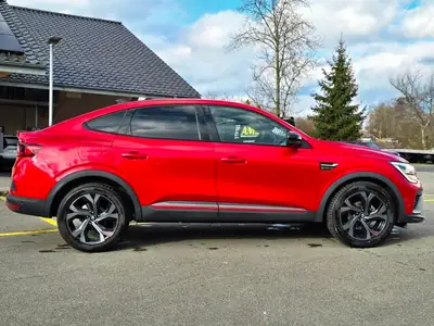 Renault Arkana 1.3 TCe R.S.Line — SUV coupé dynamique, 33 440 km seulement — fianco