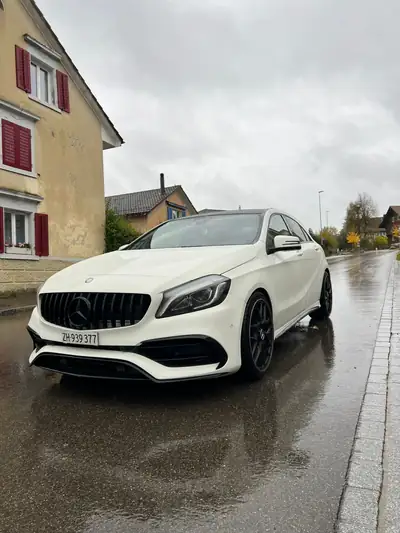 Mercedes-Benz A 45 AMG 4Matic — Performance 381 ch, Transmission DCT, Traction intégrale — exterior view