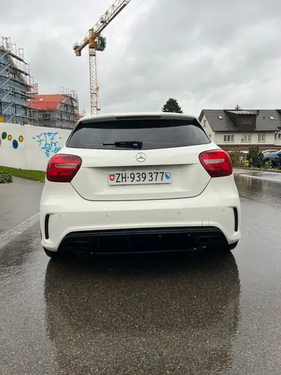 Mercedes-Benz A 45 AMG 4Matic — Performance 381 ch, Transmission DCT, Traction intégrale — interior