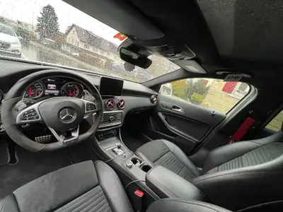 Mercedes-Benz A 45 AMG 4Matic — Performance 381 ch, Transmission DCT, Traction intégrale — Thumbnail 7