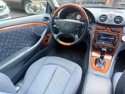 Mercedes-Benz CLK 240 Élégance — Coupé sportif 2003, état impeccable, sans sinistre — Miniature 9