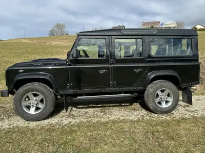 Land Rover Defender 7 places — SUV robuste diesel, techniquement restauré — Miniatura 8