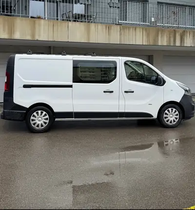 Opel Vivaro 1.6 BiTurbo CDTI — Utilitaire robuste, 147 000 km, sans sinistre — côté