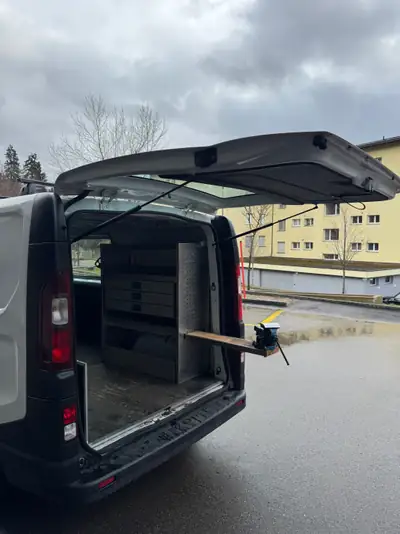 Opel Vivaro 1.6 BiTurbo CDTI — Utilitaire robuste, 147 000 km, sans sinistre — Miniature 8