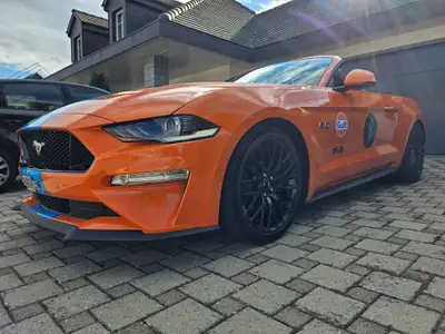 Ford Mustang Convertible 5.0 V8 GT — Cabriolet légendaire, 451 ch purs, occasion rare — exterior view
