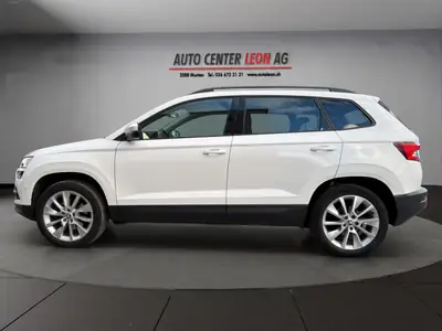 Skoda Karoq 2.0 TDI 150 ch — SUV 4x4 robuste, attelage et caméra — arrière