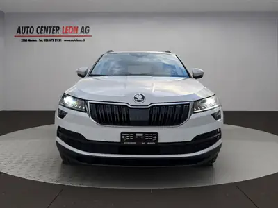Skoda Karoq 2.0 TDI 150 ch — SUV 4x4 robuste, attelage et caméra — vue extérieure