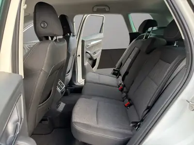 Skoda Karoq 2.0 TDI 150 ch — SUV 4x4 robuste, attelage et caméra — Miniature 13