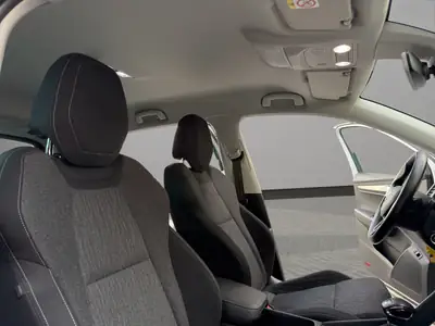 Skoda Karoq 2.0 TDI 150 ch — SUV 4x4 robuste, attelage et caméra — Miniature 21