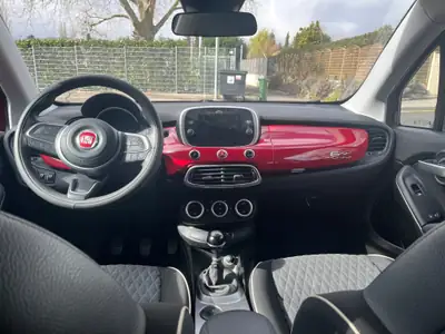 Fiat 500X 1.0 GSE City Cross — SUV compact urbain, moteur essence éco-responsable — détail