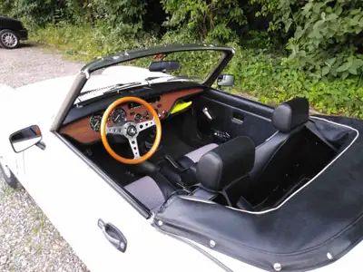 Triumph Spitfire 1500 Veteran — Cabriolet anglais culte, moteur 1500 cm³ essence — Armaturenbrett