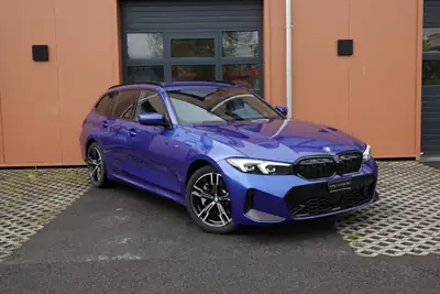 BMW 330i Touring xDrive M Sport — Break sportif, 8 790 km, technologie premium — vue extérieure