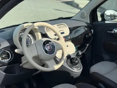 Fiat 500 C TwinAir Turbo Lounge 2012 — Cabriolet urbain, état impeccable, faible kilométrage — vista posteriore