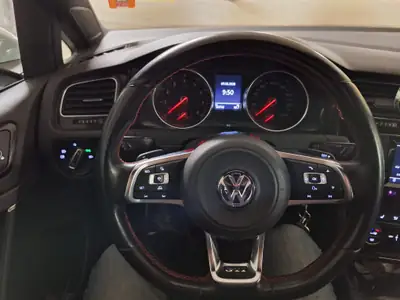 VW Golf 2.0 TSI GTI Performance DSG — Sportive affirmée, 130'000 km seulement — cruscotto