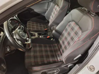 VW Golf 2.0 TSI GTI Performance DSG — Sportive affirmée, 130'000 km seulement — Miniatura 9