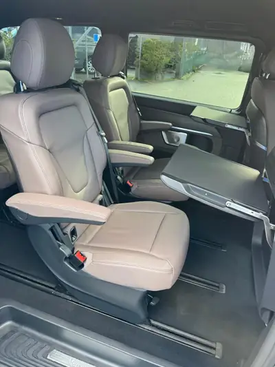 Mercedes-Benz V 300 d Extralang Exclusive 4Matic — Monospace Premium 7 places, Diesel performant — Miniatur 7