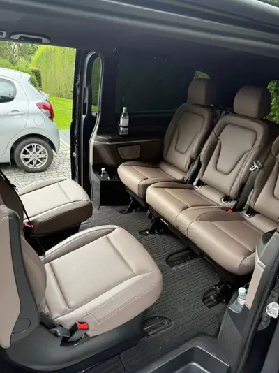 Mercedes-Benz V 300 d Extralang Exclusive 4Matic — Monospace Premium 7 places, Diesel performant — Miniatur 10