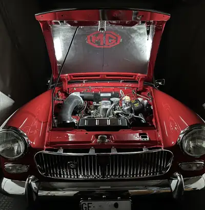 MG Midget MK III 1968 — Cabriolet vintage authentique, collection FIVA — intérieur