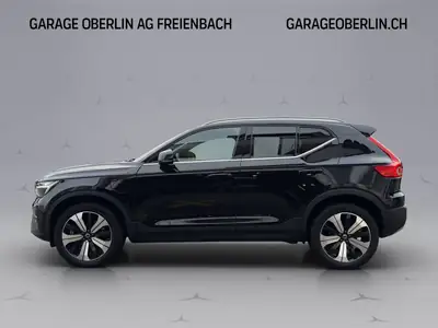 Volvo XC40 1.5 T4 Plug-in Hybrid — SUV compact écologique avec faible kilométrage — arrière