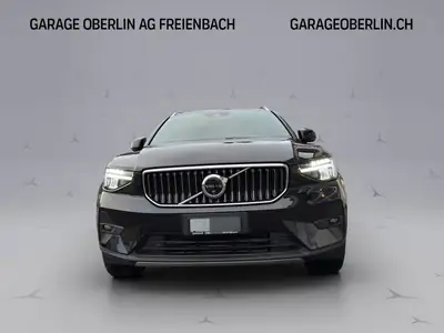 Volvo XC40 1.5 T4 Plug-in Hybrid — SUV compact écologique avec faible kilométrage — côté