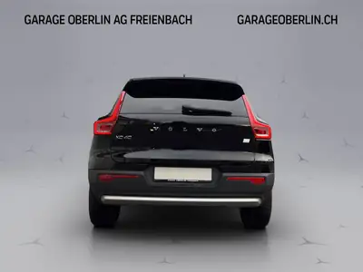 Volvo XC40 1.5 T4 Plug-in Hybrid — SUV compact écologique avec faible kilométrage — tableau de bord