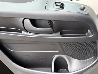 Opel Movano 2.2D 3,5T — Utilitaire neuf, charge utile 1103 kg, équipé navigation — Thumbnail 12