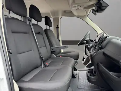 Opel Movano 2.2D 3,5T — Utilitaire neuf, charge utile 1103 kg, équipé navigation — Thumbnail 17