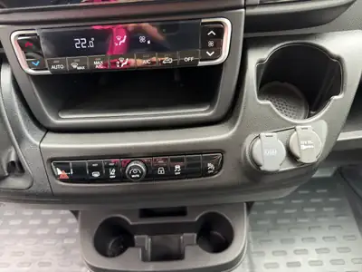 Opel Movano 2.2D 3,5T — Utilitaire neuf, charge utile 1103 kg, équipé navigation — Thumbnail 31