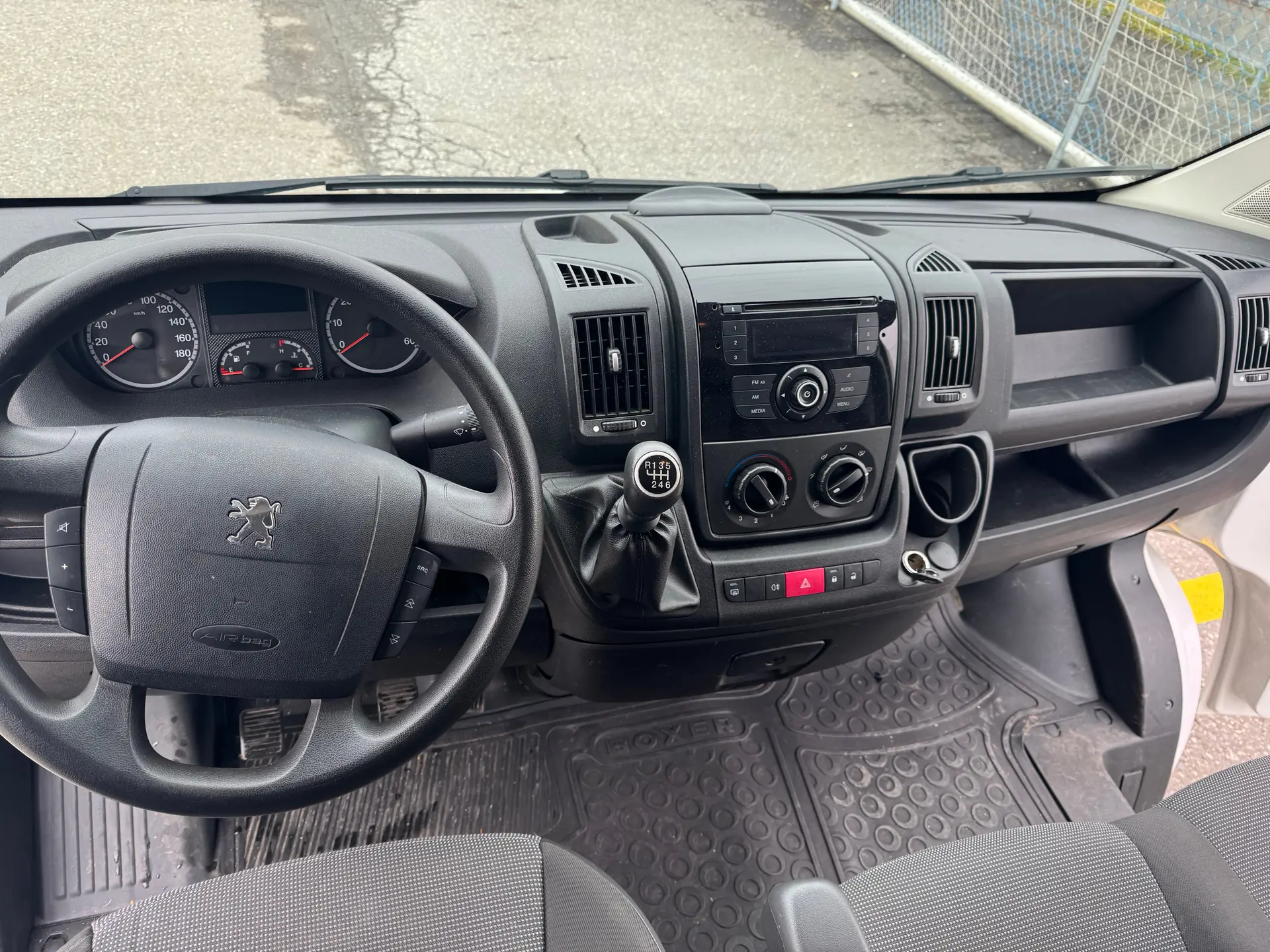 Peugeot Boxer 2014 occasion Tuggen — 4