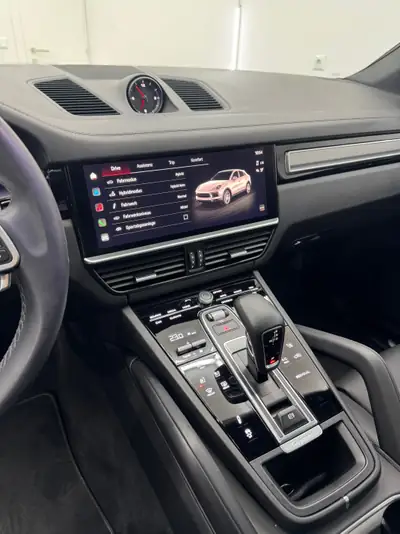 Porsche Cayenne Coupé E-Hybrid Platinum Edition — SUV sportif hybride rechargeable, 51'850 km seulement — Detail