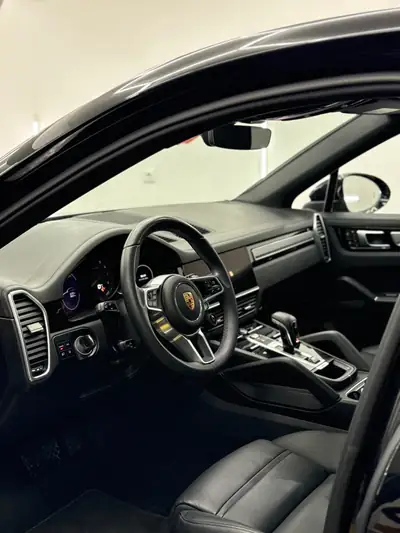 Porsche Cayenne Coupé E-Hybrid Platinum Edition — SUV sportif hybride rechargeable, 51'850 km seulement — Miniatur 12