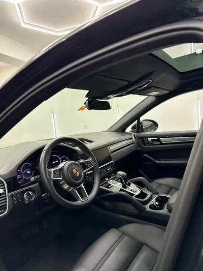 Porsche Cayenne Coupé E-Hybrid Platinum Edition — SUV sportif hybride rechargeable, 51'850 km seulement — Miniatur 10