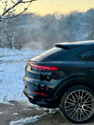 Porsche Cayenne Coupé E-Hybrid Platinum Edition — SUV sportif hybride rechargeable, 51'850 km seulement — Miniatur 18