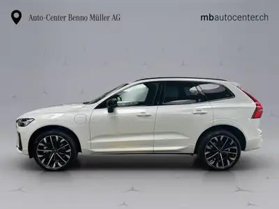 Volvo XC60 2.0 T8 TE Ultra Dark eAWD — Hybride rechargeable premium, 25 km seulement — Seitenansicht