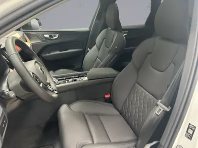 Volvo XC60 2.0 T8 TE Ultra Dark eAWD — Hybride rechargeable premium, 25 km seulement — Miniatur 9