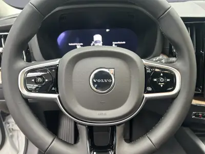Volvo XC60 2.0 T8 TE Ultra Dark eAWD — Hybride rechargeable premium, 25 km seulement — Miniatur 11