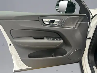 Volvo XC60 2.0 T8 TE Ultra Dark eAWD — Hybride rechargeable premium, 25 km seulement — Miniatur 12