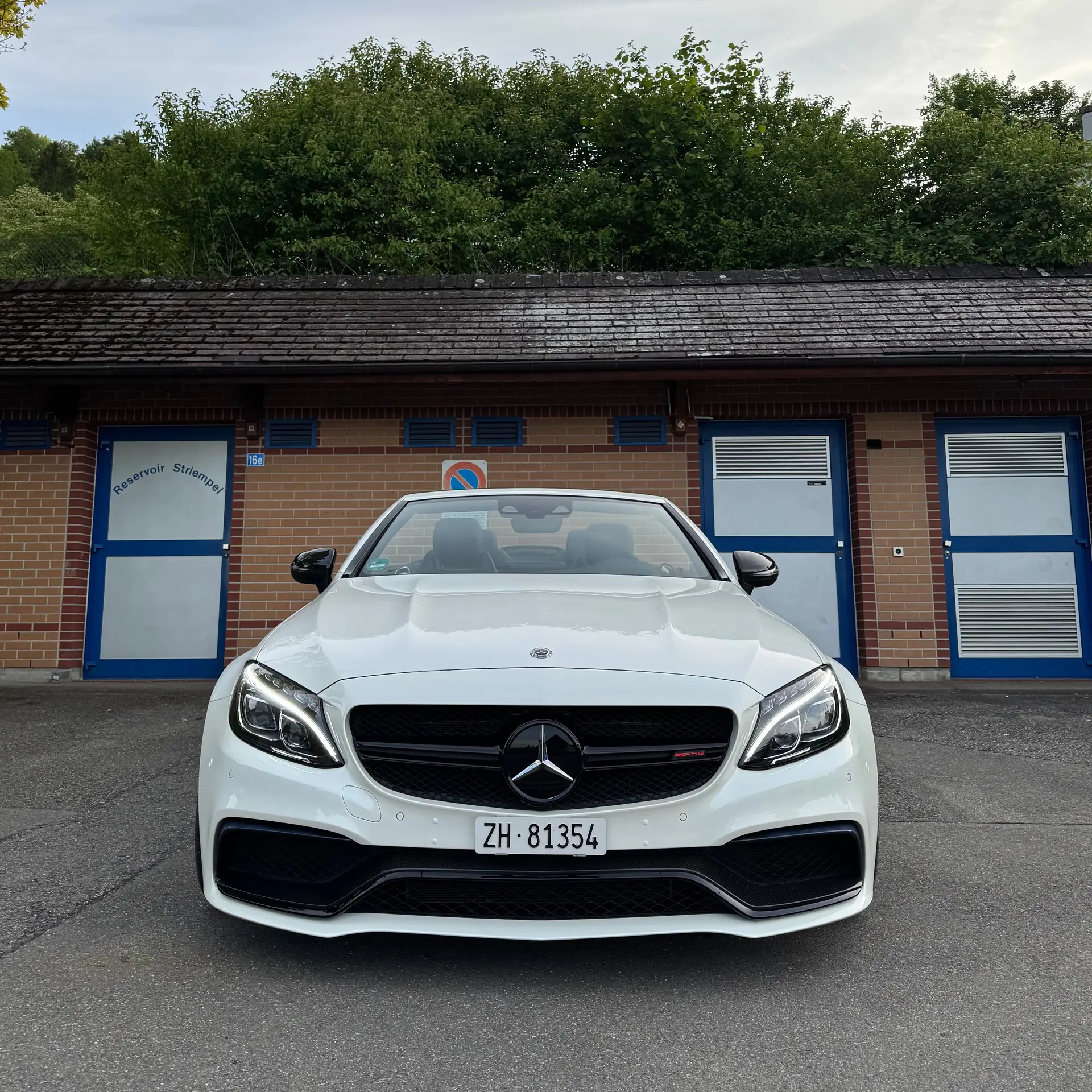 Mercedes-Benz C 63 AMG Cabriolet — 476 ch, Carbone intérieur/extérieur, 35 900 km — vue extérieure