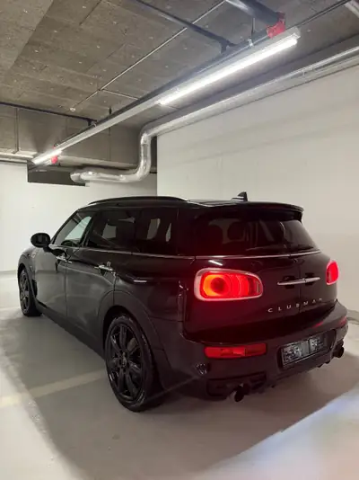 MINI Clubman Cooper John Cooper Works ALL4 — Sportivité et polyvalence en version 6 portes — interni