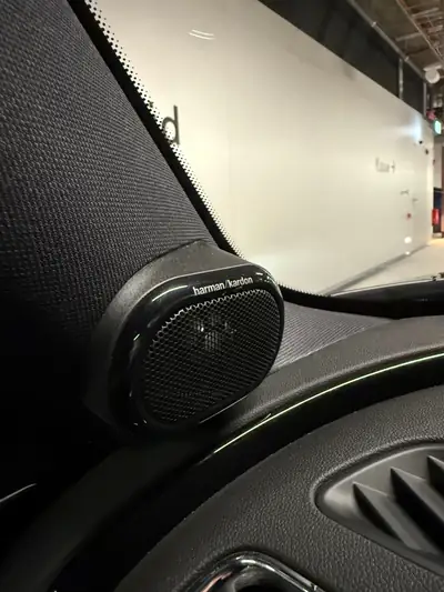 MINI Clubman Cooper John Cooper Works ALL4 — Sportivité et polyvalence en version 6 portes — Miniatura 20