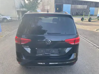 VW Touran 2.0 TDI BlueMotion — Monospace fiable, 150 ch, transmission DSG — intérieur