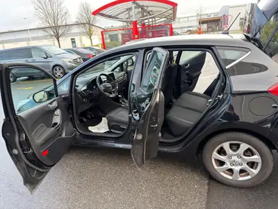 Ford Fiesta 1.0 SCTi Titanium — Citadine dynamique, entretien assuré et équipée — Thumbnail 24