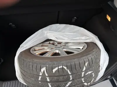 Ford Fiesta 1.0 SCTi Titanium — Citadine dynamique, entretien assuré et équipée — Thumbnail 25