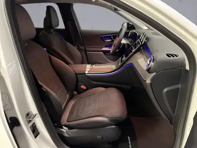 Mercedes-Benz GLC 220 d AMG Line 4Matic — SUV diesel hybride performant et économe — Thumbnail 16