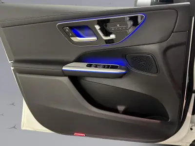 Mercedes-Benz GLC 220 d AMG Line 4Matic — SUV diesel hybride performant et économe — Thumbnail 21