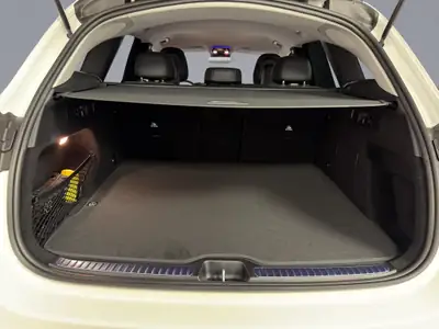 Mercedes-Benz GLC 220 d AMG Line 4Matic — SUV diesel hybride performant et économe — Thumbnail 22