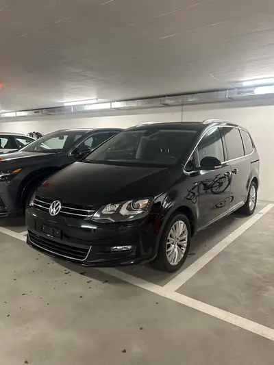 VW Sharan 2.0 TDI BlueMotion — Monospace 7 places, moteur diesel récemment révisé — vue extérieure