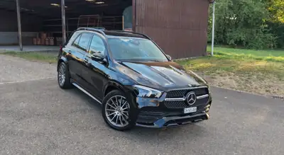 Mercedes-Benz GLE 450 4Matic AMG Line — SUV premium hybride avec 367 ch — côté